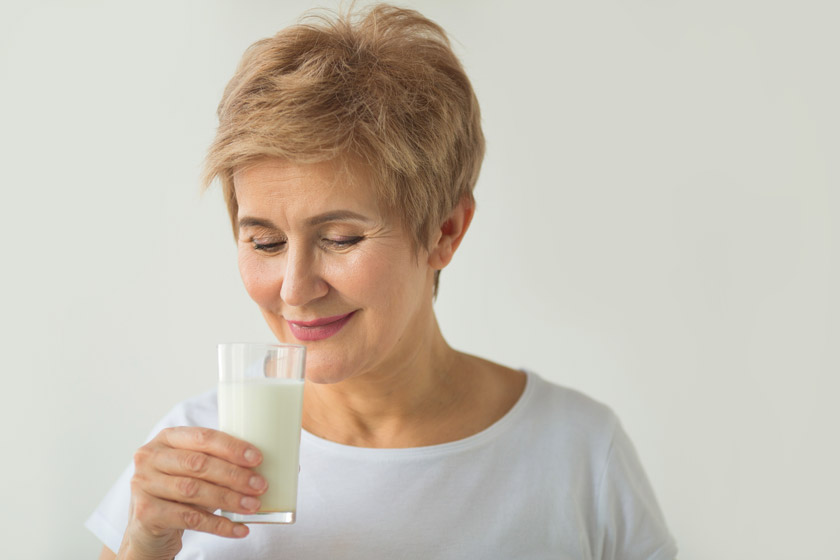 Benefits of Drinking Milk for Seniors