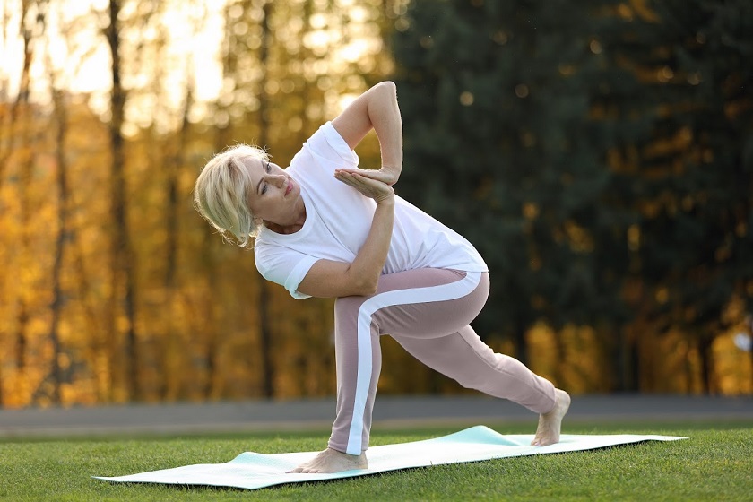 The crescent lunge pose