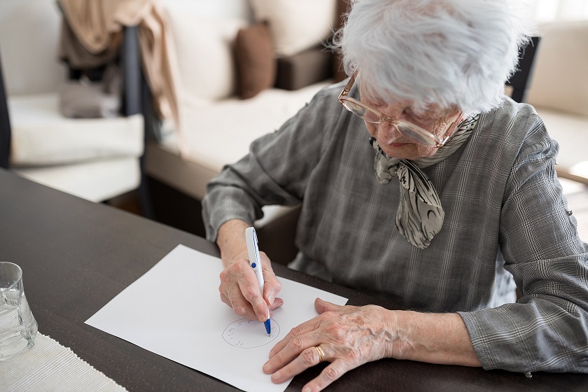 Alzheimer's test Alzheimer's app High,Angle,View,Of,A,Senior,Caucasian,Woman,Doing,Alzheimer's